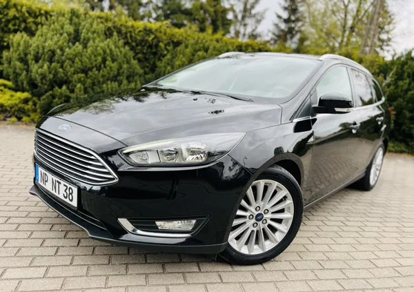 Ford Focus cena 35900 przebieg: 104000, rok produkcji 2015 z Radzymin małe 781